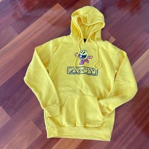 Pac-Man Yellow Hoodie - Mens size Medium